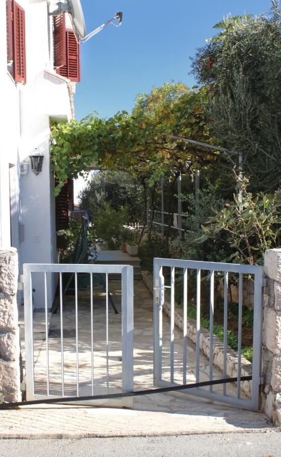 Apartments By The Sea Vinjerac, Zadar - 5811 ภายนอก รูปภาพ